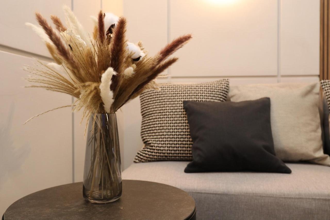Charming & Luxurious Gem Apartment Olbia Ngoại thất bức ảnh